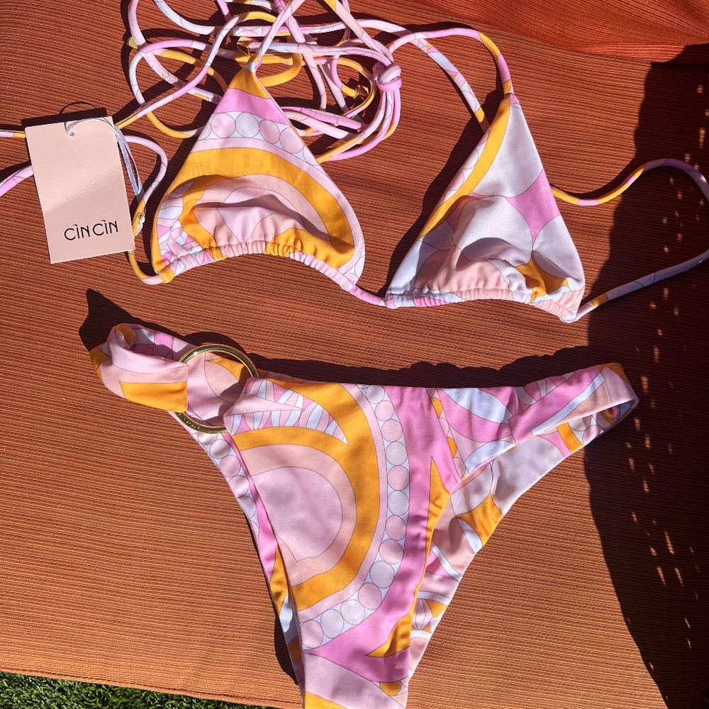 Cin Cin Bikini